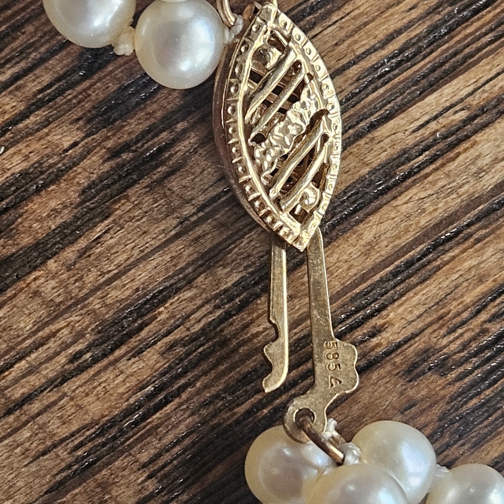 Elegant 17" 14k Yellow Gold 3 Strand White Pearl Necklace Amethyst Accents - Picture 4 of 5
